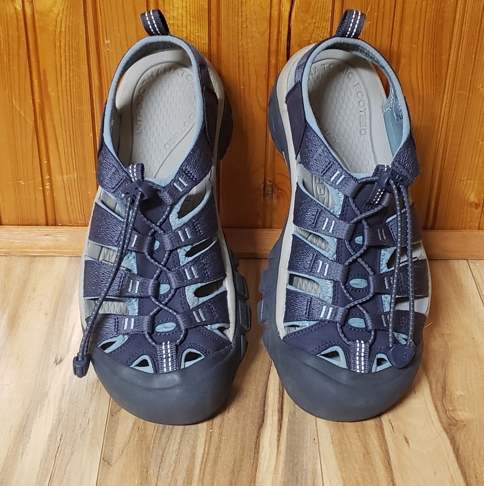 KEEN Water Sandal Turquoise Navy Size 9
